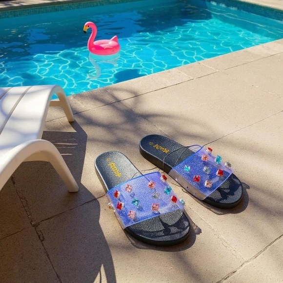 Women's Mudd Clear Rhinestone Embellished Pool Beach Slide Summer Sandal NWT - Picture 3 of 16